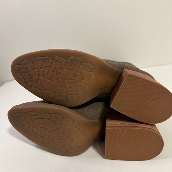 NEW Korks Scarlet Taupe Faux Leather Block Heel Western Womens Boot, Sz 9.5M - Picture 11 of 11